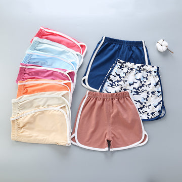 Katoenen meisjesshort met stijlvolle witte bies